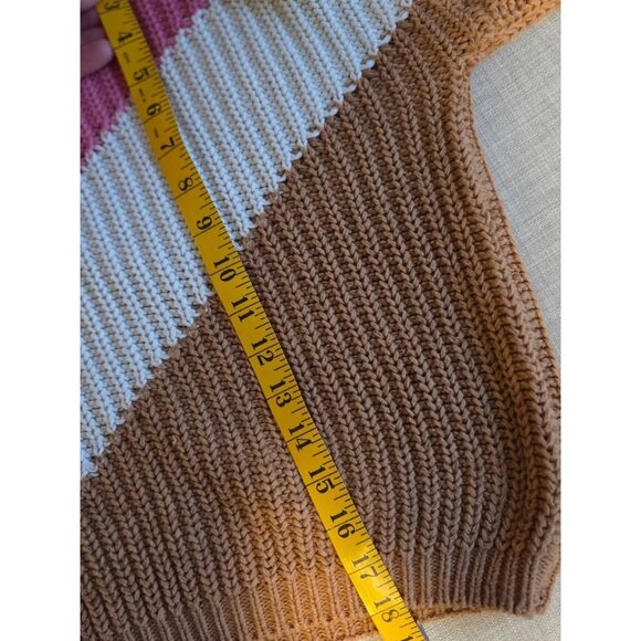 Chunky knit women's sweater small - Picture 7 of 7